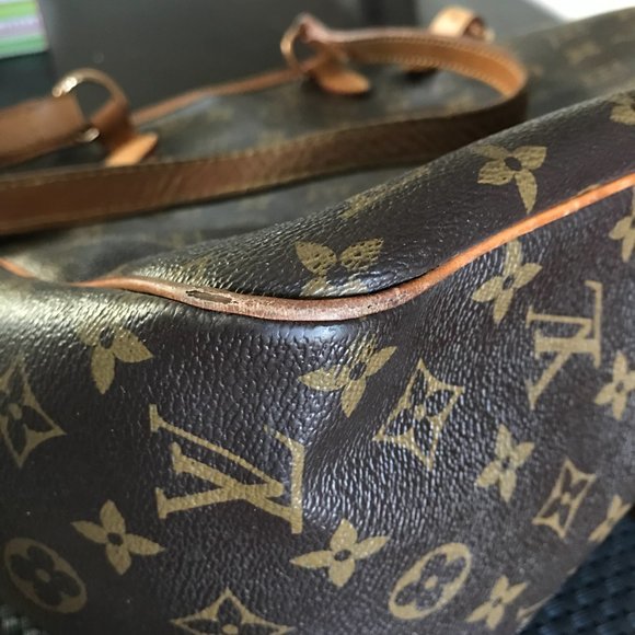 AUTHENTIC Louis Vuitton Monogram Batignolles Vertical Shoulder Satchel Tote Bag - Picture 7 of 15
